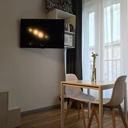 Apartment Hyper Centre - Rue Henri Jadart - Studio B Reims